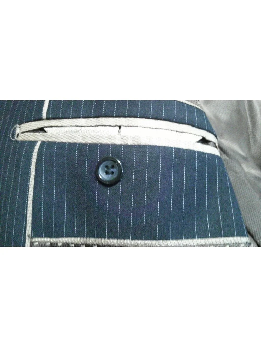 Caravelli Navy Pinstripe Suit Jacket Size 46L Made in Italy